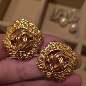 CHANEL Vintage 24k Plated Clip On Earrings